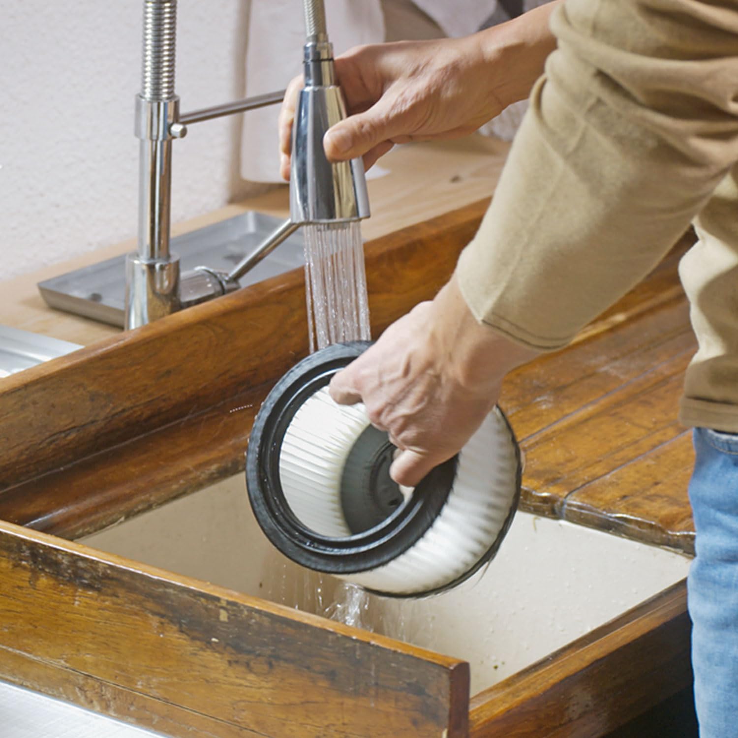 Bosch 06033D1270 AdvancedVac 20 Wet and Dry Vacuum Cleaner with Blowing Function, Green